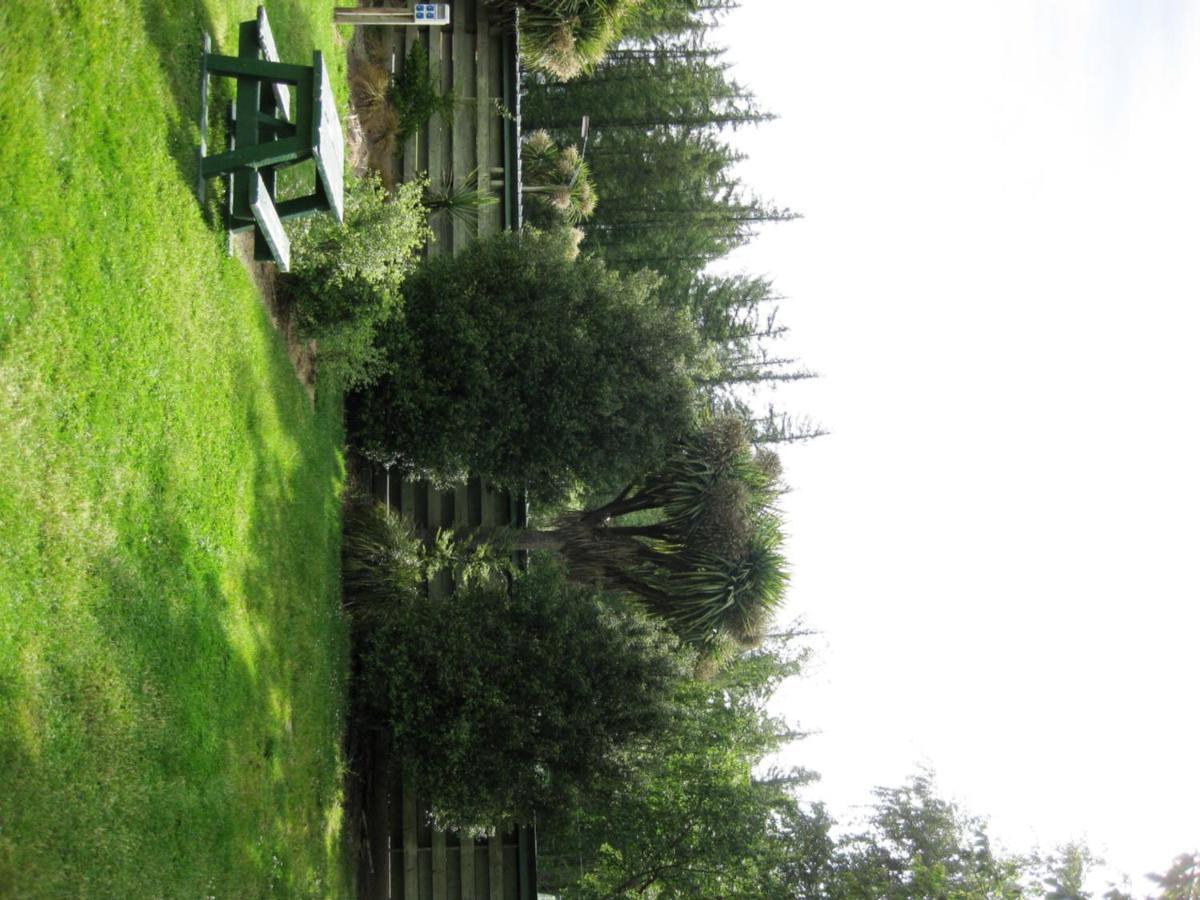 האנמר ספרינגס Alpine Holiday Apartments & Campground מראה חיצוני תמונה